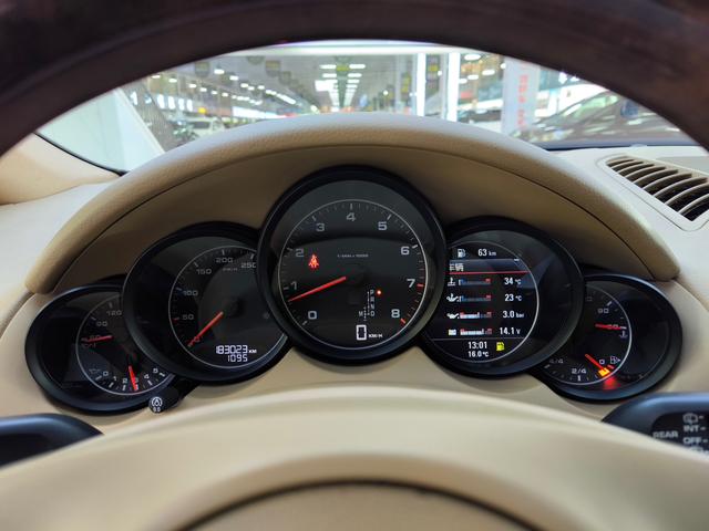Porsche Cayenne 2011 Cayenne 3.0T – фото 6