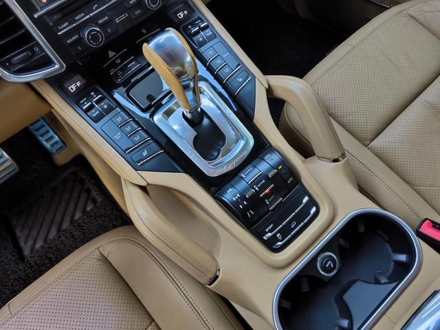 Porsche Cayenne 2011 Cayenne 3.0T – фото 10