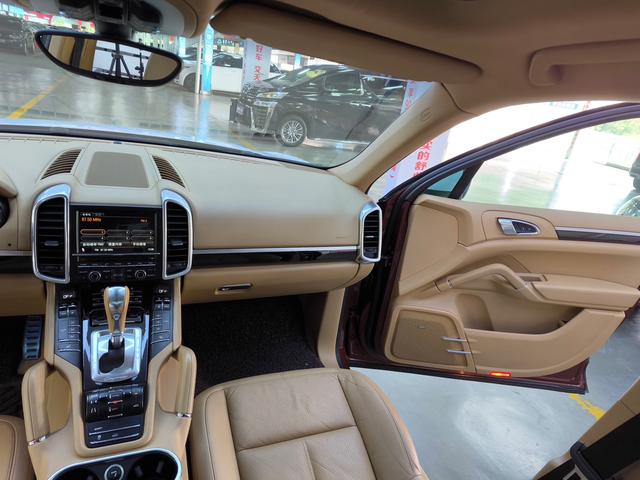 Porsche Cayenne 2011 Cayenne 3.0T – фото 19