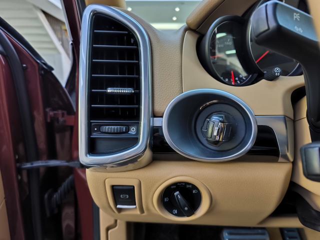 Porsche Cayenne 2011 Cayenne 3.0T – фото 25