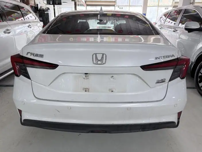 Model Ge 2022 Model 240TURBO CVT Exclusive Edition – фото 5