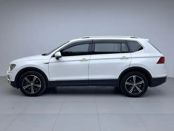 Volkswagen Tiguan L 2020 Model 280TSI Automatic 2WD Panorama Comfort Edition China VI – фото 4