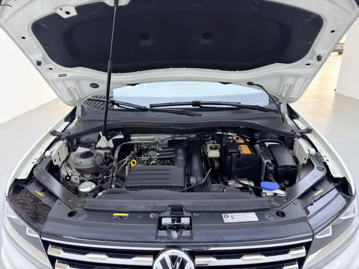 Volkswagen Tiguan L 2020 Model 280TSI Automatic 2WD Panorama Comfort Edition China VI – фото 10