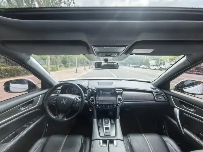 Honda UR-V 2020 Model 370TURBO 2WD Zunya Edition – фото 7