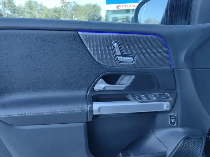 Mercedes-Benz GLB 2021 Model GLB 200 Dynamic Model – фото 7