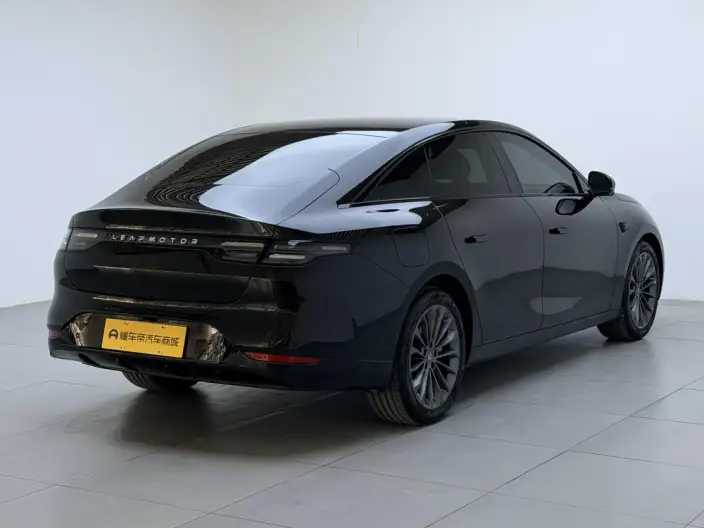 Leapmotor C01 2024 Model EV Edition 525 Exclusive Edition – фото 7