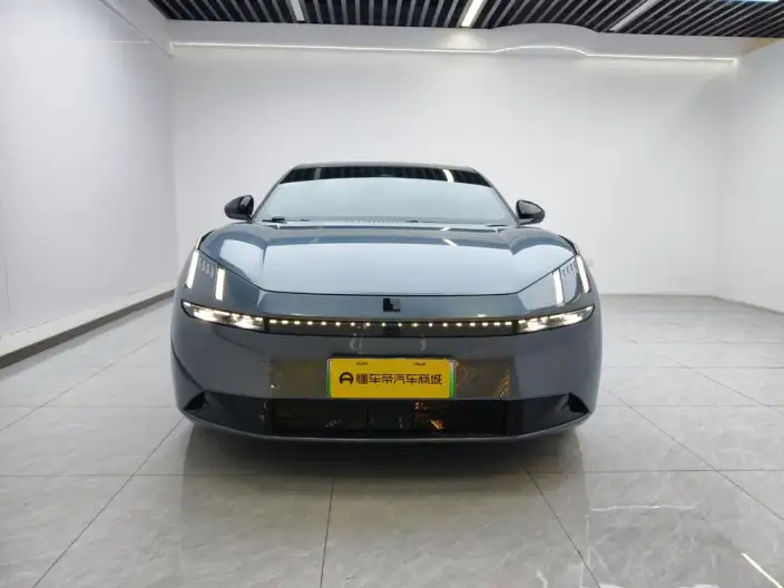**Lynk & Co Z10** 2024 Model 95kWh 766km Rear Drive Max
