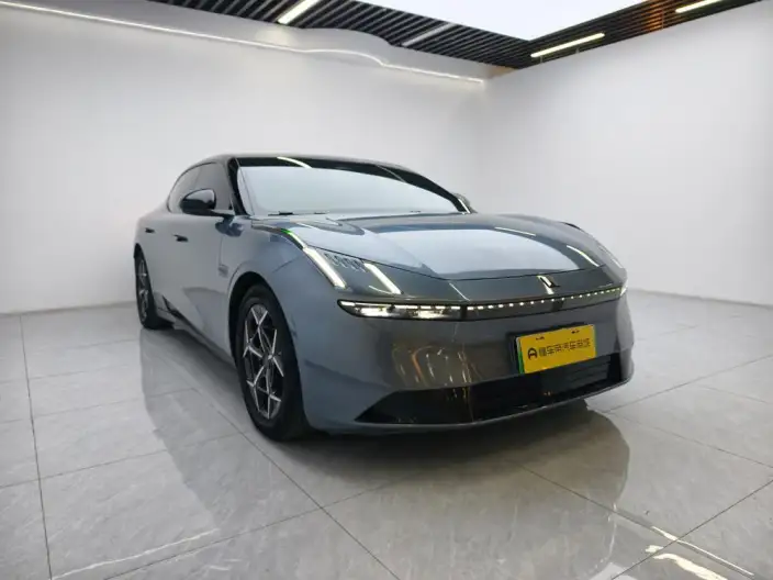 **Lynk & Co Z10** 2024 Model 95kWh 766km Rear Drive Max