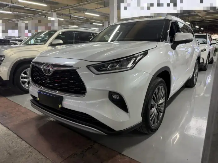 Toyota Highlander 2026 Model Hybrid 2.5L 4WD Premium Edition 7 seat – фото 1