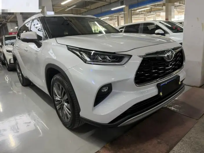 Toyota Highlander 2026 Model Hybrid 2.5L 4WD Premium Edition 7 seat – фото 3