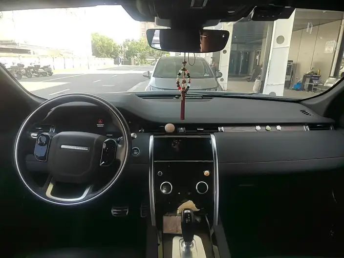 Land Rover Discovery Sport 2020 Model 249PS R-Dynamic S Performance version 5 seat – фото 5