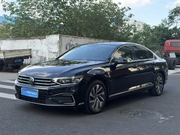 Volkswagen Magotan PHEV 2020 Model Luxury Model – фото 1