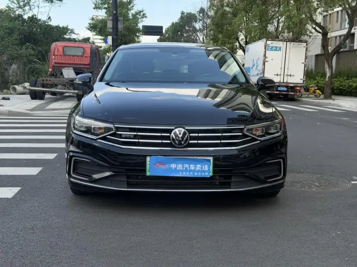 Volkswagen Magotan PHEV 2020 Model Luxury Model – фото 2