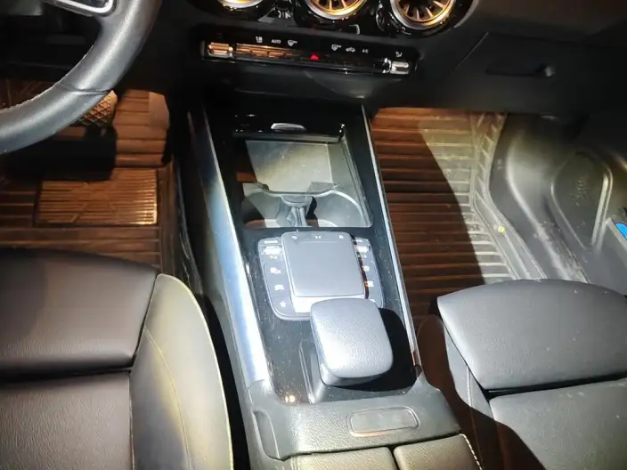 Mercedes-Benz GLA 2020 Model GLA 200 – фото 9