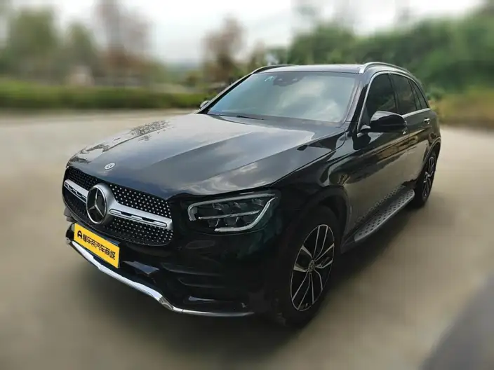 Mercedes-Benz GLC 2022 Model Facelift GLC 260 L 4MATIC Luxury Model – фото 1