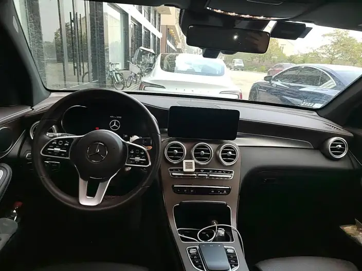 Mercedes-Benz GLC 2022 Model Facelift GLC 260 L 4MATIC Luxury Model – фото 5