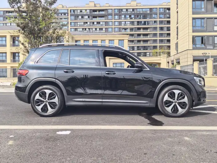Mercedes-Benz GLB 2023 Model GLB 220 Fashion Model – фото 8