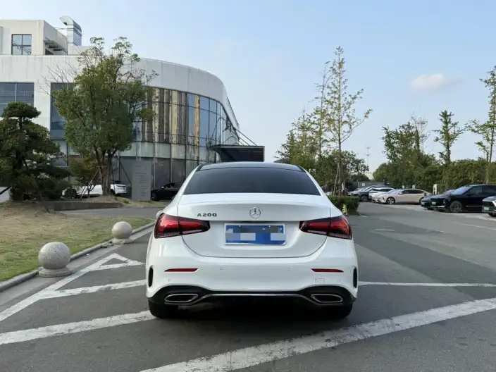 Mercedes-Benz A-class 2022 Model A 200 L Sports sedan Fashion Edition – фото 6