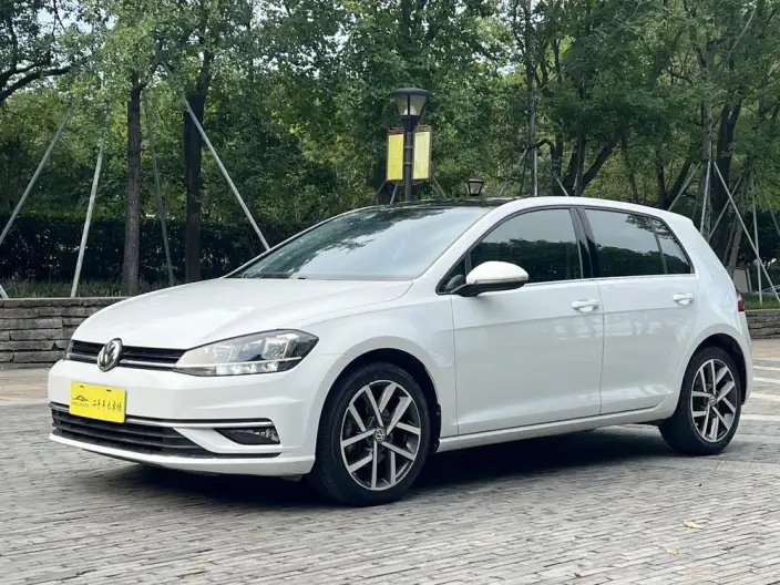 Volkswagen Golf 2020 Model 280TSI DSG Comfort Model – фото 1
