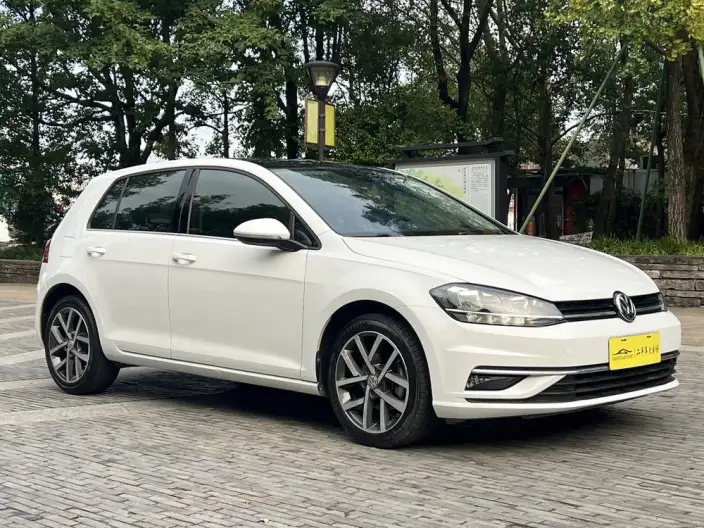 Volkswagen Golf 2020 Model 280TSI DSG Comfort Model – фото 3