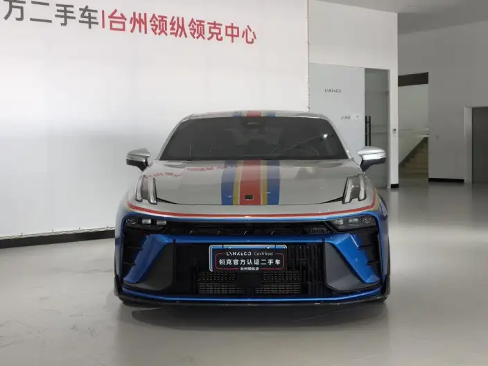 Lynk & Co 03 2023 Model 03+ 2.0TD Automatic Performance Package – фото 2