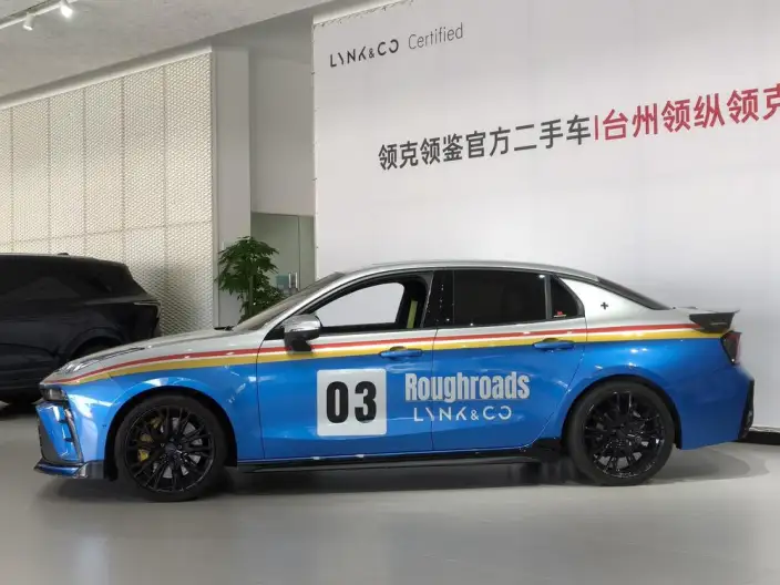 Lynk & Co 03 2023 Model 03+ 2.0TD Automatic Performance Package – фото 3