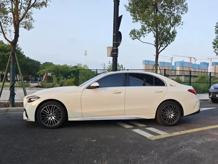 Mercedes-Benz C-Class 2023 Model Facelift C 260 L Sports Edition – фото 3
