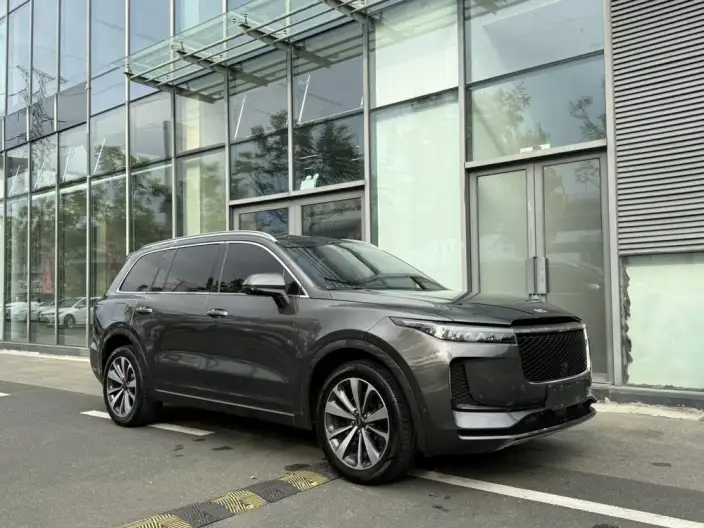 Li Auto ONE 2020 Model Extended Range 6 seat Edition – фото 3