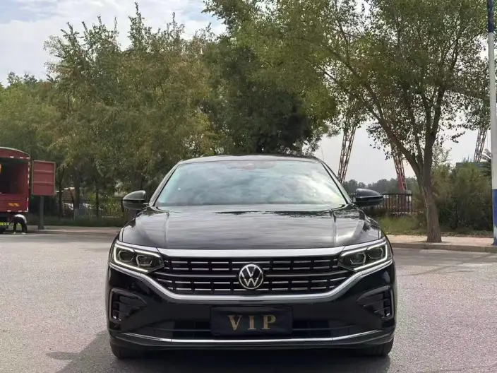 Volkswagen Passat 2022 Model 330TSI Deluxe Edition – фото 2