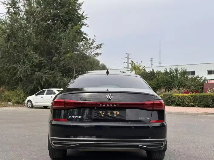Volkswagen Passat 2022 Model 330TSI Deluxe Edition – фото 5
