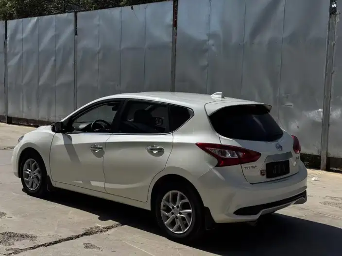 Nissan Tiida 2021 Model 1.6L CVT Zhixing Edition – фото 4