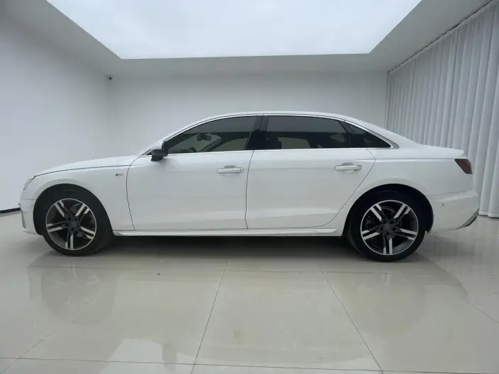 Audi A4 L 2020 Model 40 TFSI Luxury Dynamic Model – фото 4