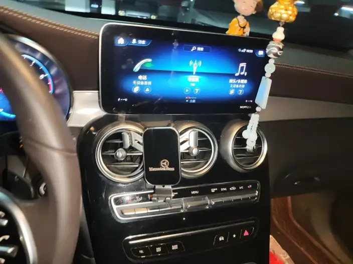 Mercedes-Benz GLC 2021 Model GLC 260 L 4MATIC Dynamic Model – фото 8