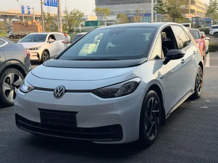 Volkswagen ID.3 2022 Model Pure Smart Edition – фото 1