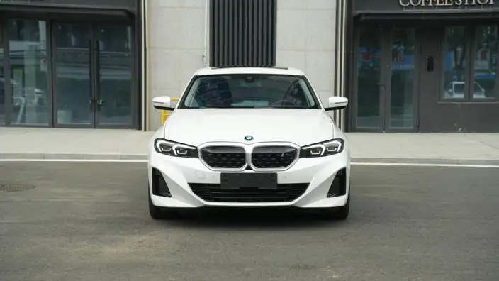 BMW i3 2025 Model eDrive35L – фото 2