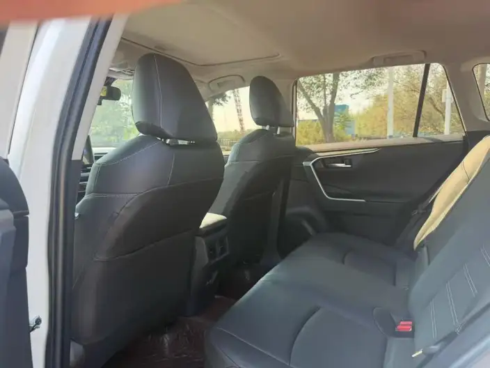 Toyota RAV4 2020 Model Hybrid 2.5L CVT 4WD Elite Plus Edition – фото 9