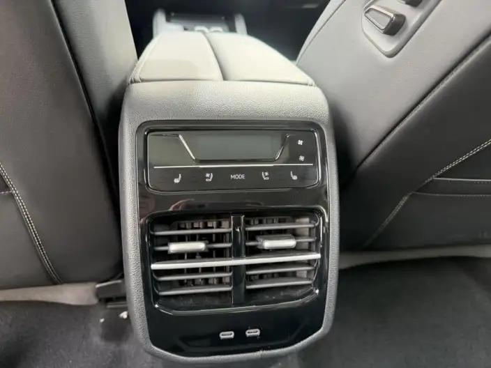 Volkswagen Magotan 2024 Model 380TSI Supreme Edition – фото 6