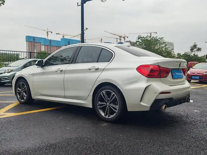 BMW 1 Series 2021 Model 120i M Sports Edition – фото 5