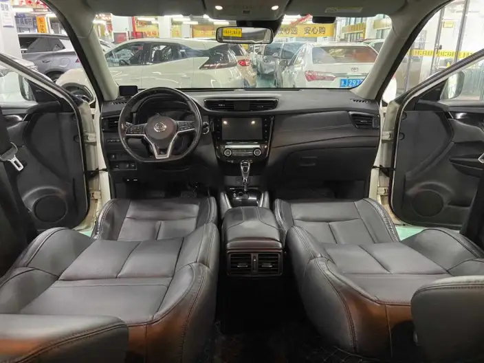 Nissan X-Trail 2020 Model 2.0L CVT Smart Connect Comfort Edition 2WD – фото 9