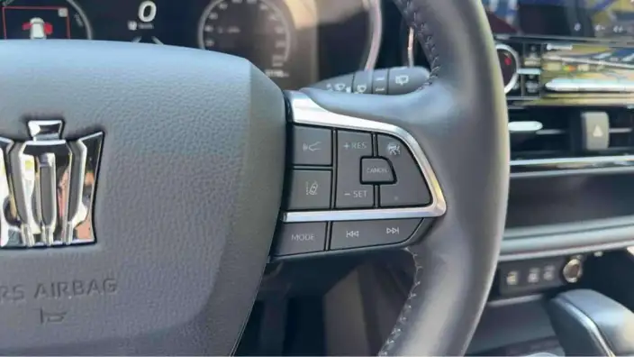 Crown Kluger 2023 Model Intelligent Hybrid 2.5L E-CVT 4WD Ultimate Edition – фото 8