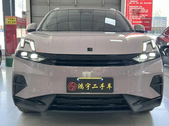Lynk & Co 06 2025 Model Renew 1.5T Pro – фото 2