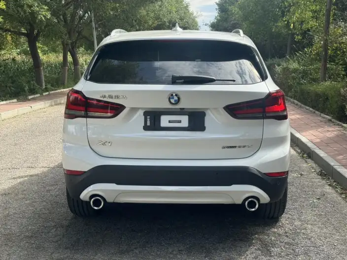 BMW X1 2020 Model sDrive25Li Leading Model – фото 5