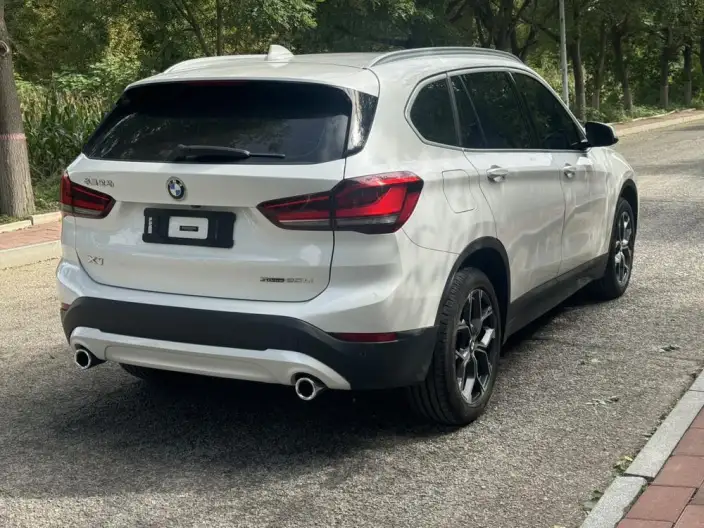 BMW X1 2020 Model sDrive25Li Leading Model – фото 6