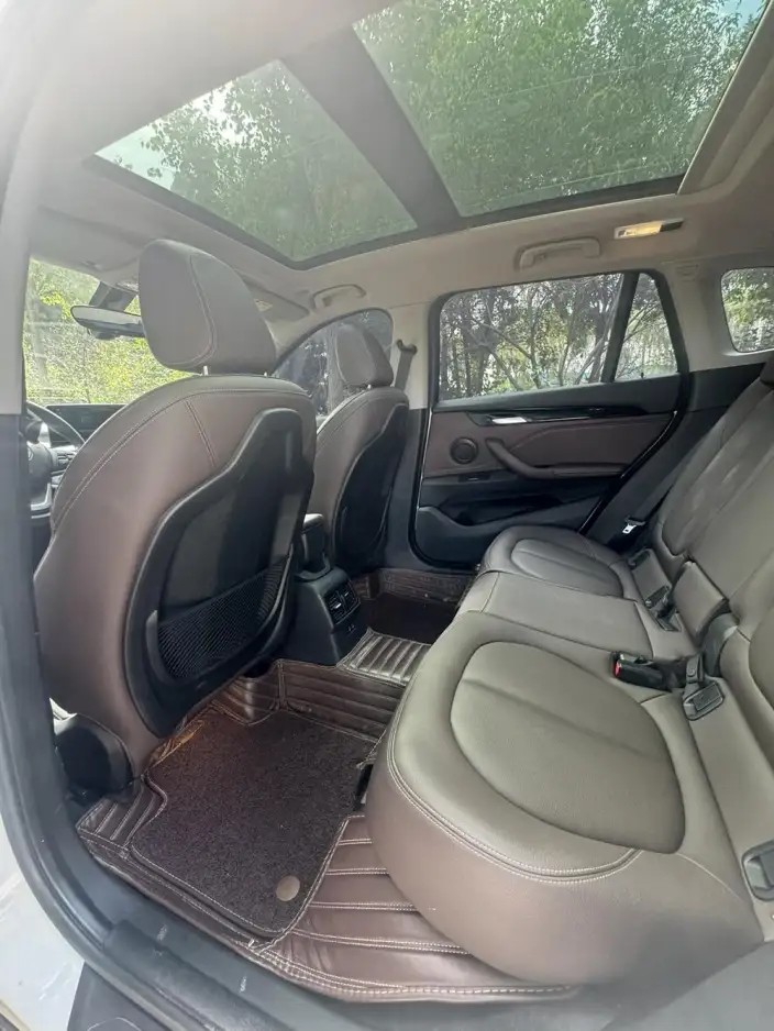 BMW X1 2020 Model sDrive25Li Leading Model – фото 9