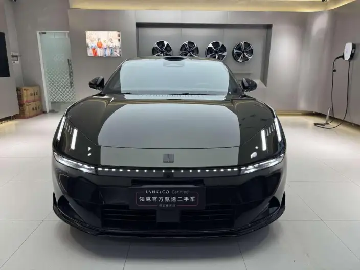 Lynk & Co 10 EM-P 2025 Model 240 4WD Ultra Sports Edition