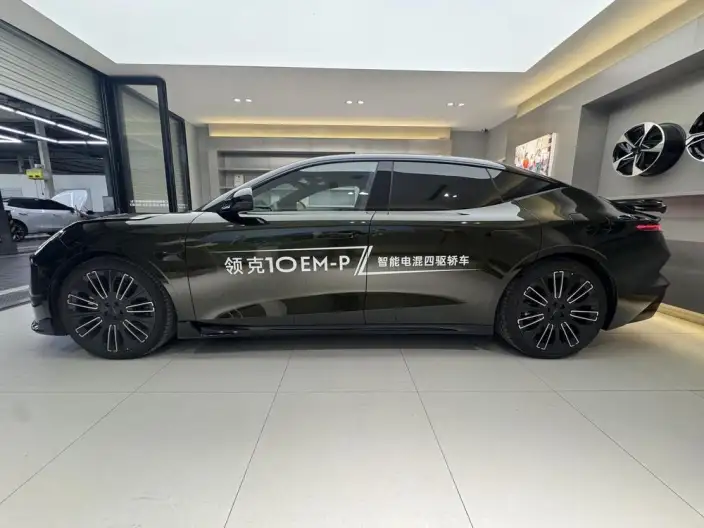 Lynk & Co 10 EM-P 2025 Model 240 4WD Ultra Sports Edition