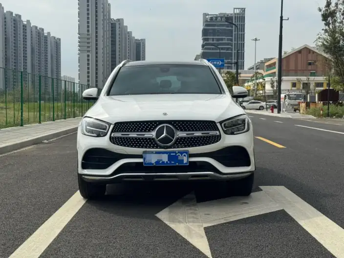 Mercedes-Benz GLC 2021 Model GLC 260 L 4MATIC Luxury Model – фото 2