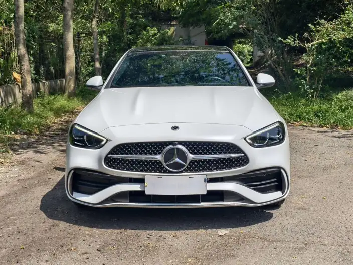 Mercedes-Benz C-Class 2024 Model C 200 L Sports Edition – фото 2