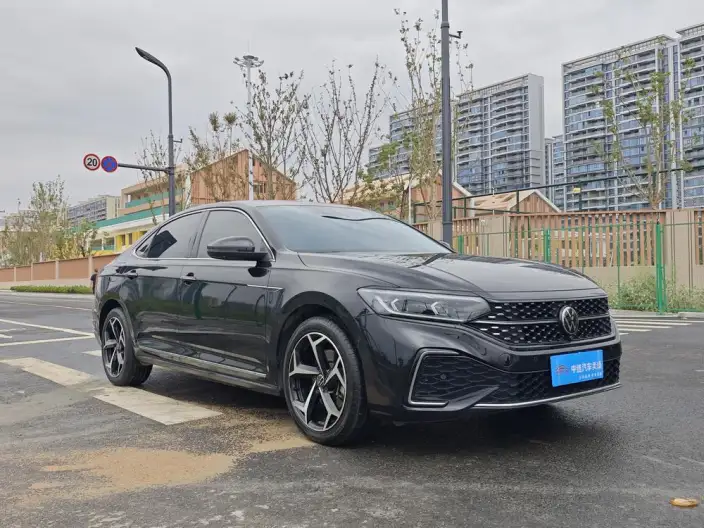 Volkswagen Passat 2023 Model 330TSI Starry sky Deluxe Edition – фото 3