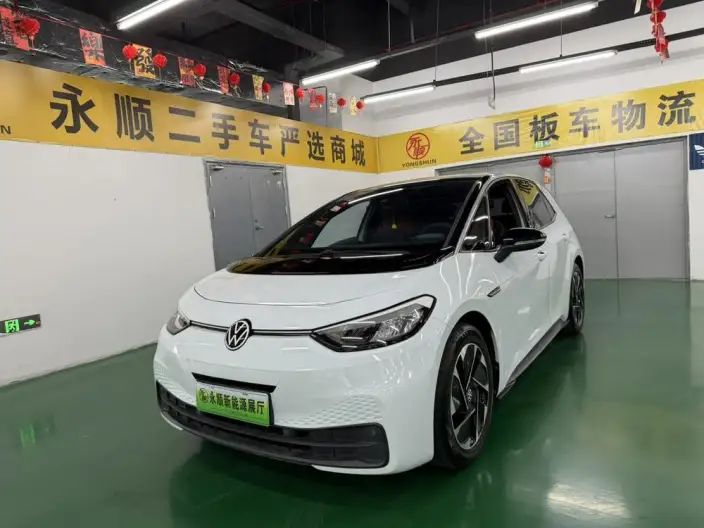 Volkswagen ID.3 2023 Model Pure Smart Edition – фото 1